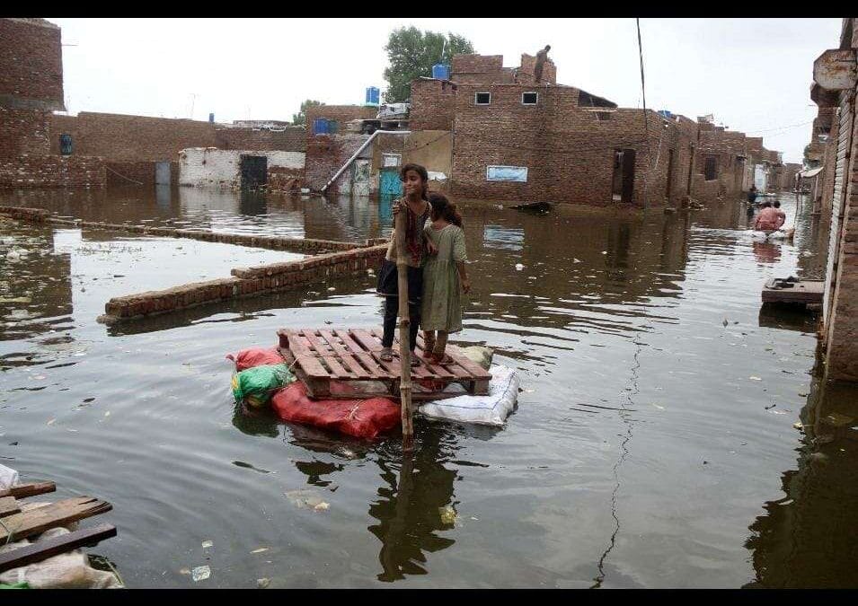 Pakistan; con l’alluvione ora c’è il rischio concreto di malattie infettive
